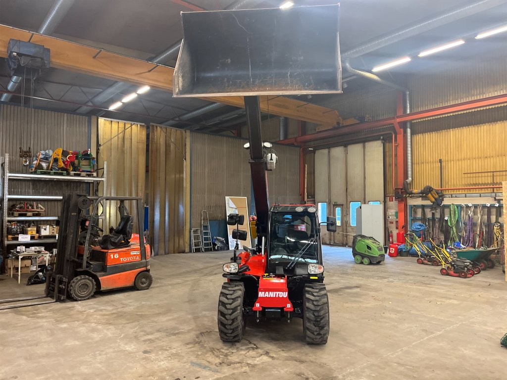 Manitou MLT 420-60H - Ekskavator teleskopik: foto 3 Manitou MLT 420-60H - Ekskavator teleskopik: foto 3