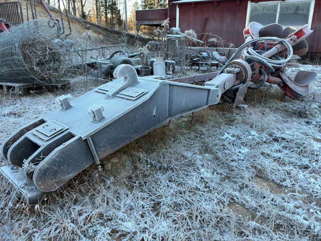 PANTTERI - Kovë kafshuese: foto 4 PANTTERI - Kovë kafshuese: foto 4