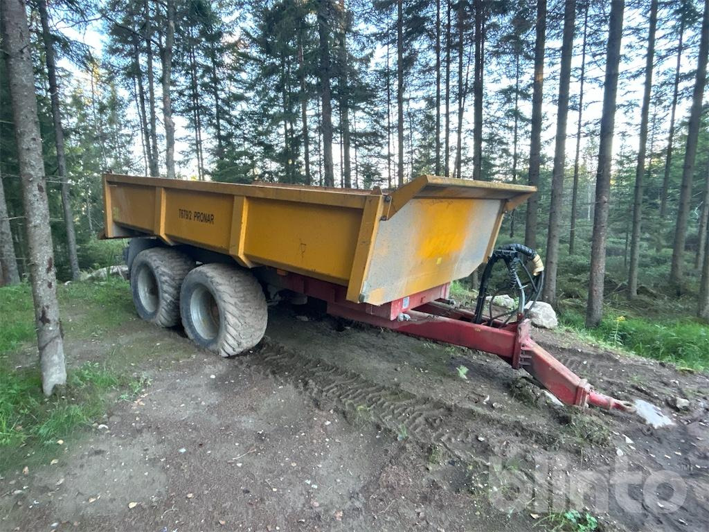Pronar T679/2 - Rimorkio vetëshkarkuese: foto 2 Pronar T679/2 - Rimorkio vetëshkarkuese: foto 2
