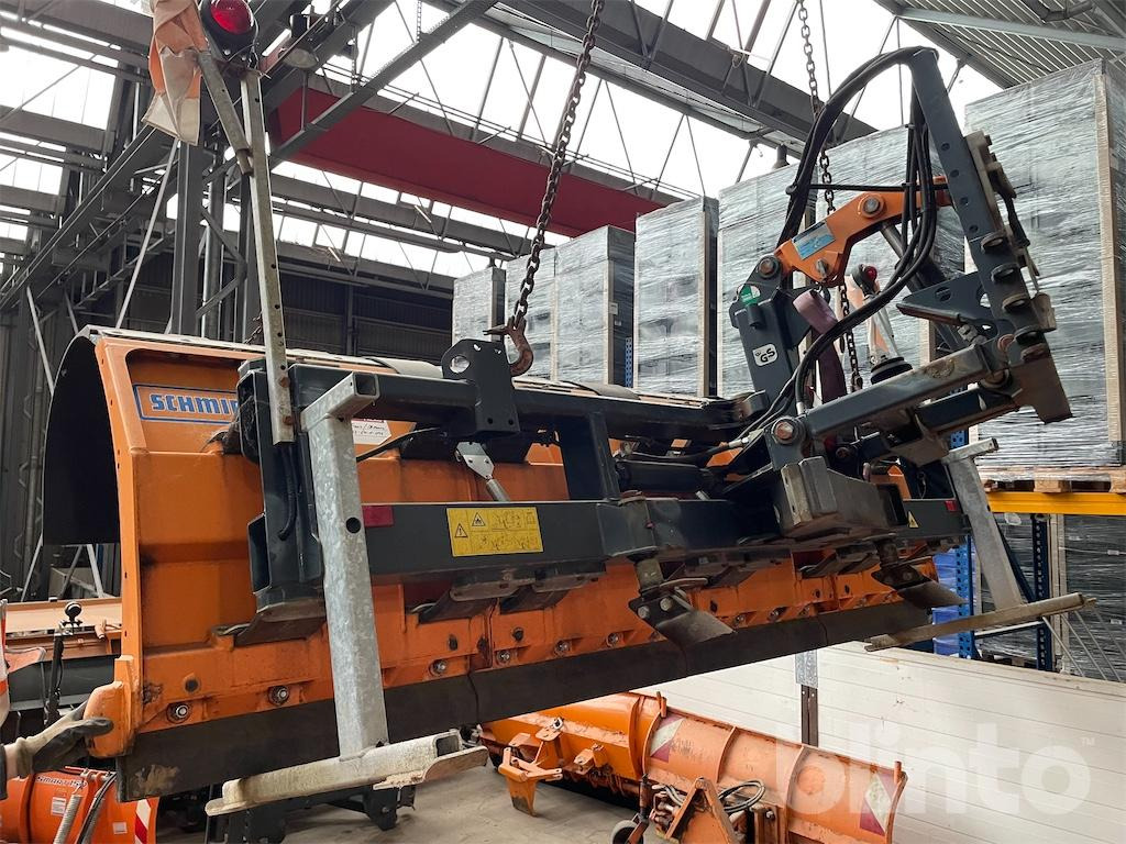 Schmidt SL32 (2010) - Borëpastruese: foto 4 Schmidt SL32 (2010) - Borëpastruese: foto 4