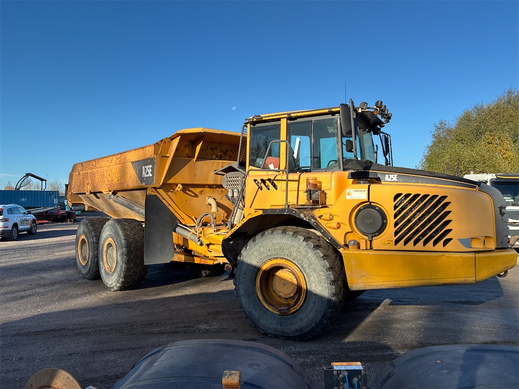 VOLVO A25E 6X6 - Shkarkues teleskopik: foto 3 VOLVO A25E 6X6 - Shkarkues teleskopik: foto 3