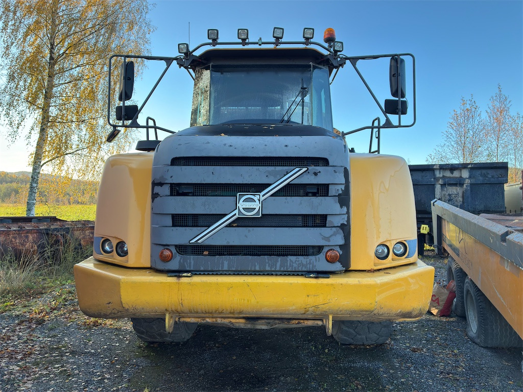 VOLVO A25E 6X6 - Shkarkues teleskopik: foto 2 VOLVO A25E 6X6 - Shkarkues teleskopik: foto 2