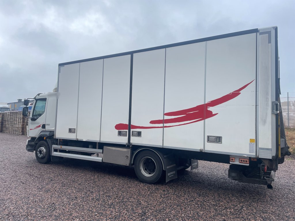 VOLVO FL 4X2 250 - Kamion vagonetë: foto 4 VOLVO FL 4X2 250 - Kamion vagonetë: foto 4