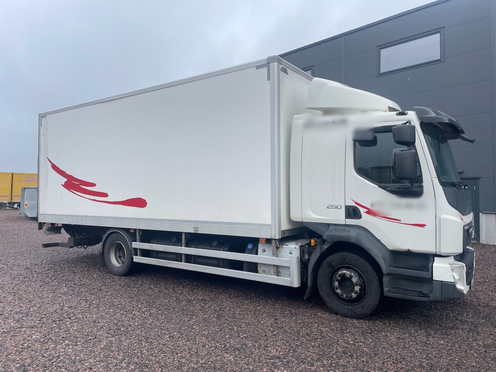 VOLVO FL 4X2 250 - Kamion vagonetë: foto 2 VOLVO FL 4X2 250 - Kamion vagonetë: foto 2