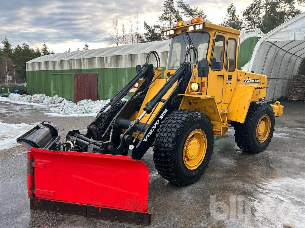 Volvo BM L70 med flera redskap - Fadrom me goma: foto 1 Volvo BM L70 med flera redskap - Fadrom me goma: foto 1