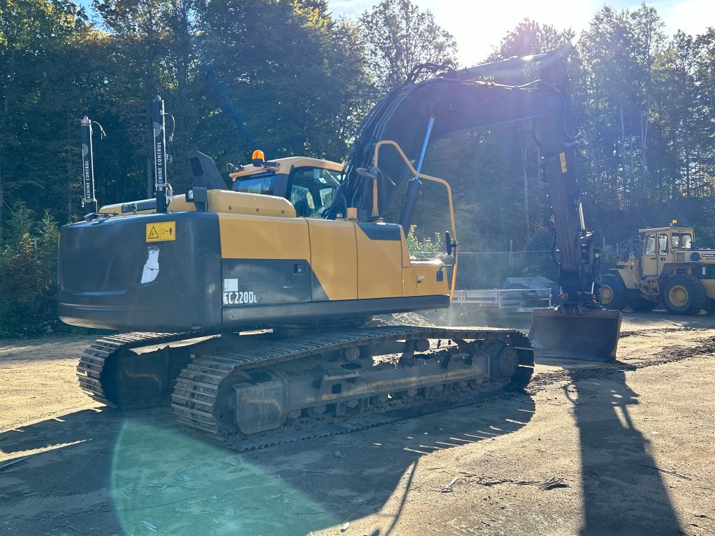 Volvo EC 220DL - Ekskavator me zinxhirë: foto 5 Volvo EC 220DL - Ekskavator me zinxhirë: foto 5