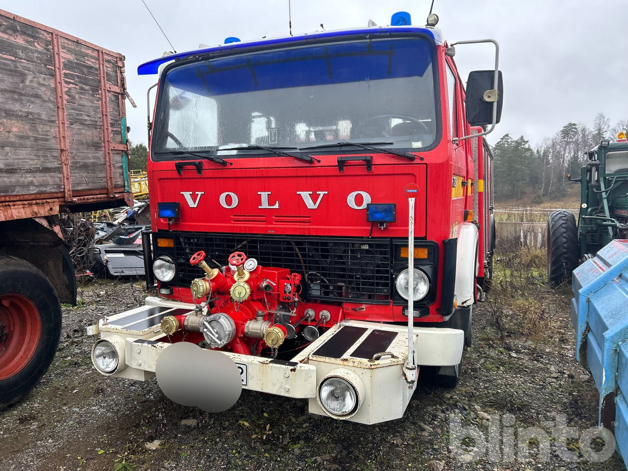 Volvo F7 4X2 - Zjarrfikëse: foto 1 Volvo F7 4X2 - Zjarrfikëse: foto 1