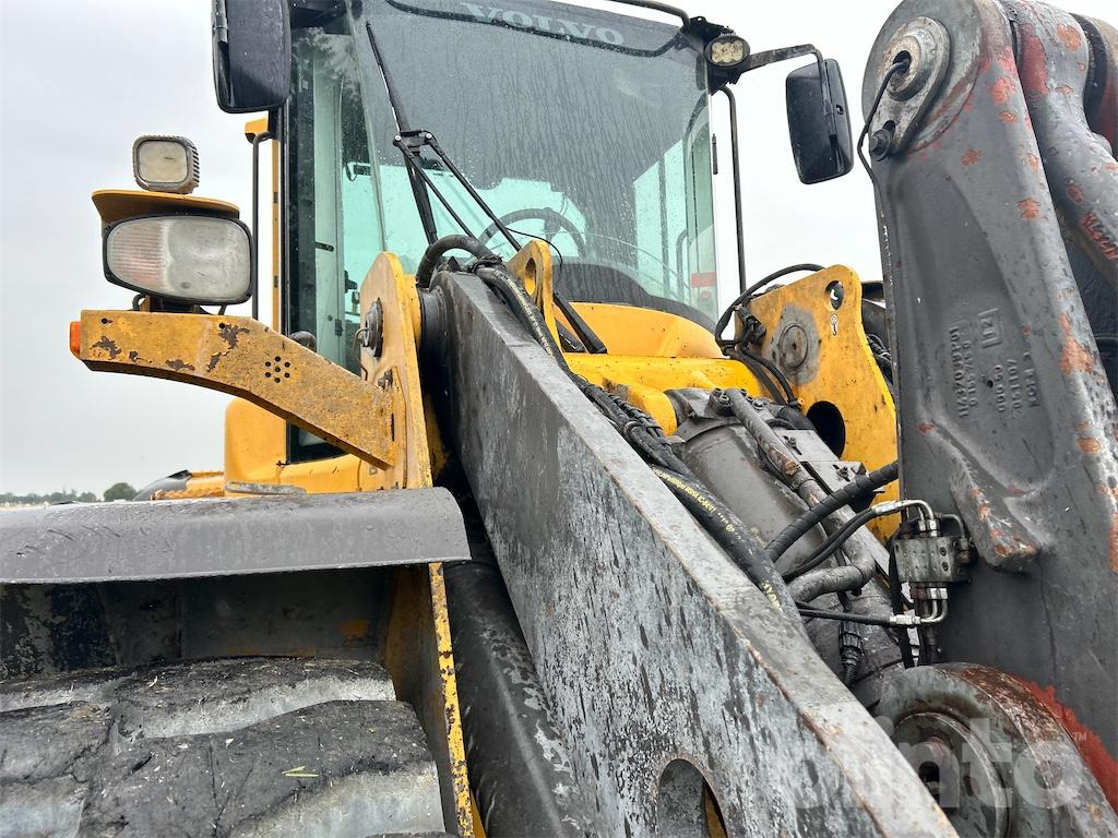 Fadrom me goma Volvo L110F: foto 27