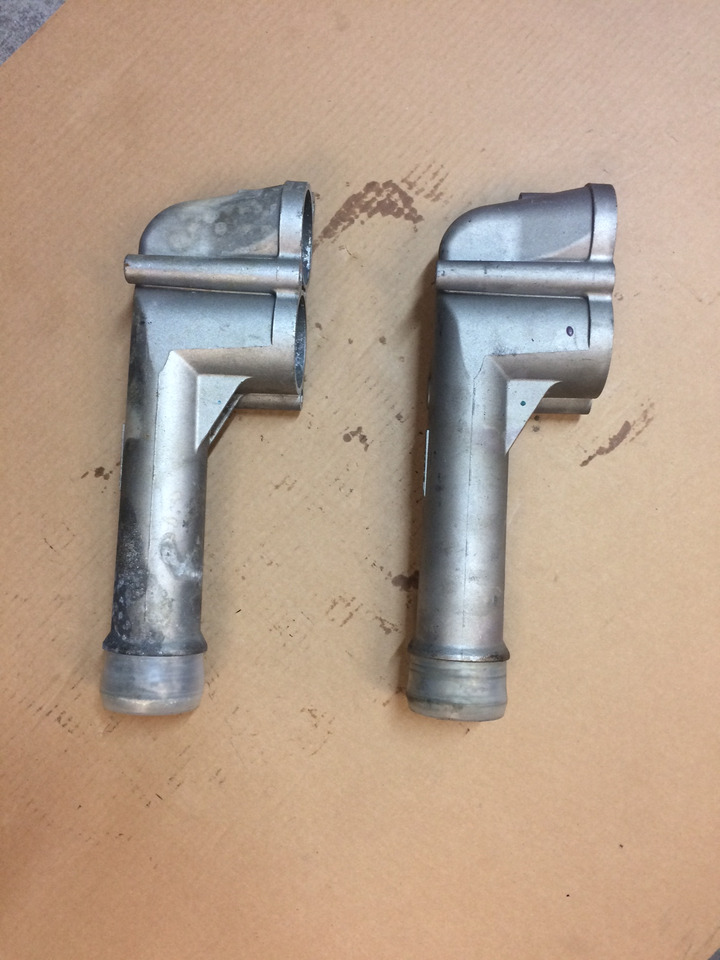 GOMITO LIQUIDO RAFFREDDAMENTO MAN 51063020560 - Sistemi i ftohjes për Kamioni: foto 1 GOMITO LIQUIDO RAFFREDDAMENTO MAN 51063020560 - Sistemi i ftohjes për Kamioni: foto 1