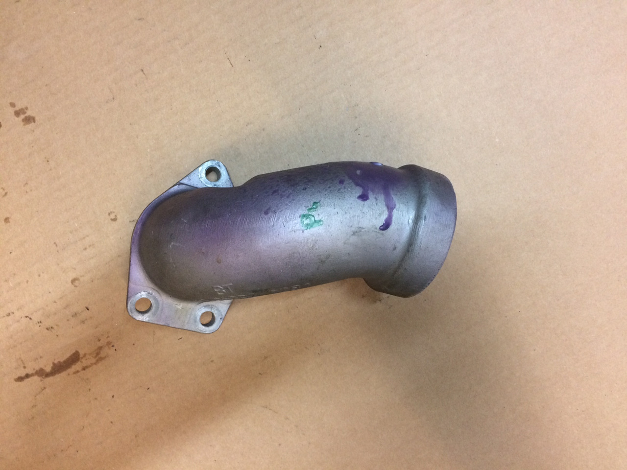 GOMITO LIQUIDO RAFFREDDAMENTO MAN 51063020721 - Sistemi i ftohjes për Kamioni: foto 1 GOMITO LIQUIDO RAFFREDDAMENTO MAN 51063020721 - Sistemi i ftohjes për Kamioni: foto 1