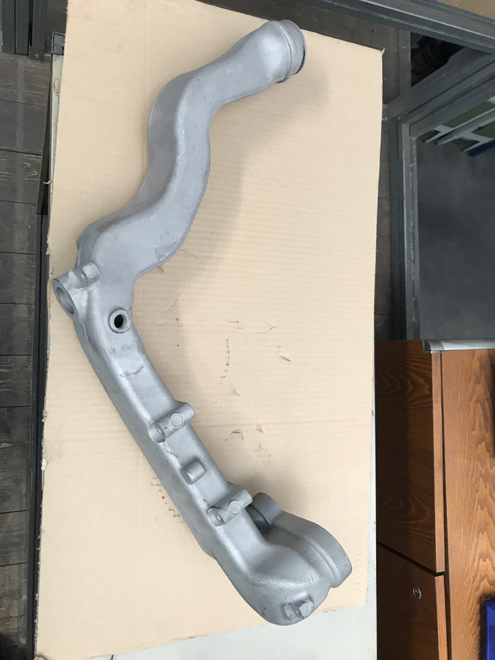 GOMITO LIQUIDO RAFFREDDAMENTO MAN - Sistemi i ftohjes për Kamioni: foto 4 GOMITO LIQUIDO RAFFREDDAMENTO MAN - Sistemi i ftohjes për Kamioni: foto 4