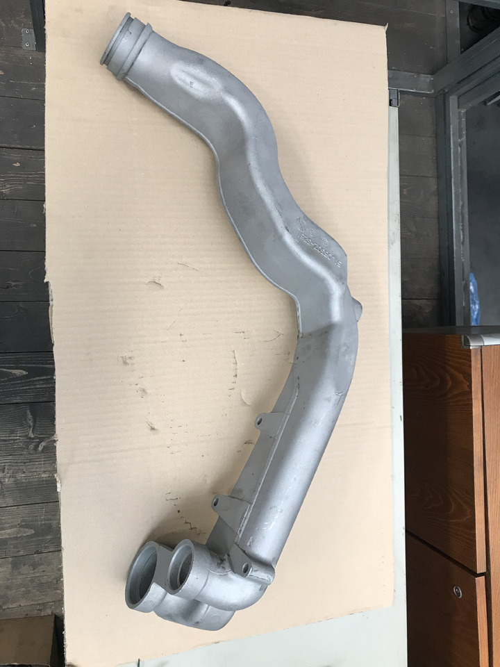 GOMITO LIQUIDO RAFFREDDAMENTO MAN - Sistemi i ftohjes për Kamioni: foto 5 GOMITO LIQUIDO RAFFREDDAMENTO MAN - Sistemi i ftohjes për Kamioni: foto 5