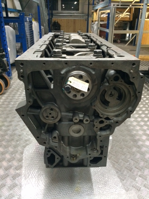 KIT BASAMENTO + ALBERO MOTORE MAN D2676 - Karteri për Kamioni: foto 2 KIT BASAMENTO + ALBERO MOTORE MAN D2676 - Karteri për Kamioni: foto 2