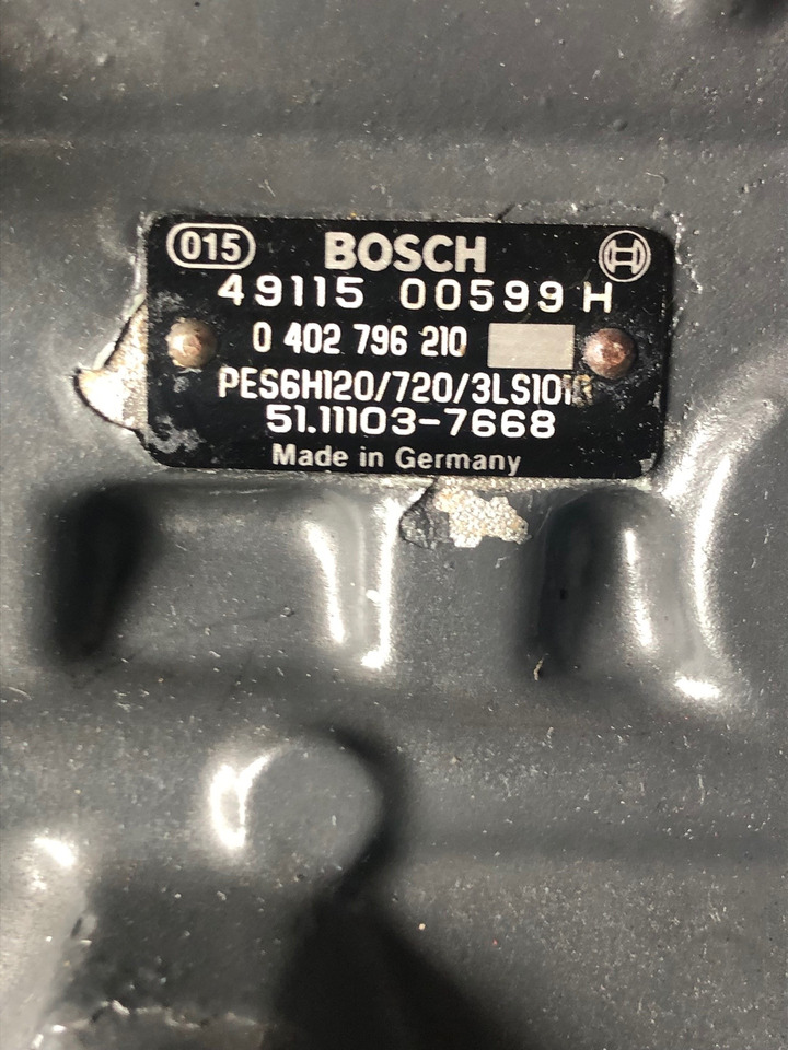 POMPA INIEZIONE RIF. BOSCH 0402796210 / RIF. MAN 51111037618 - Pompa e karburantit: foto 4 POMPA INIEZIONE RIF. BOSCH 0402796210 / RIF. MAN 51111037618 - Pompa e karburantit: foto 4