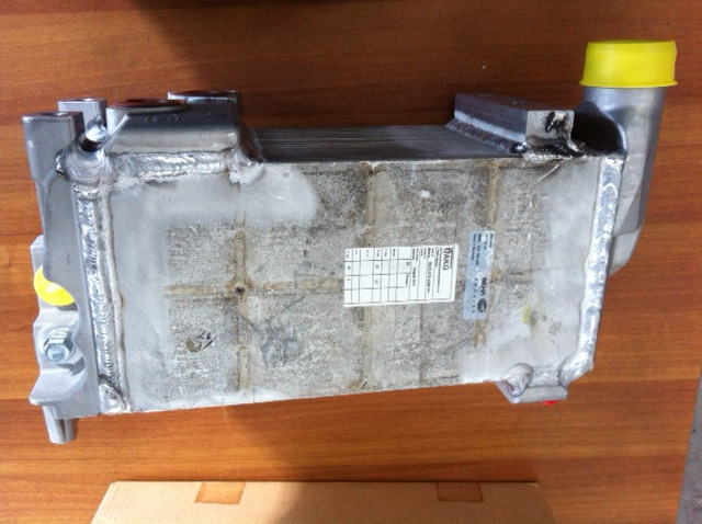 SCAMBIATORE DI CALORE ZF INTARDER - Radiatori për Kamioni: foto 3 SCAMBIATORE DI CALORE ZF INTARDER - Radiatori për Kamioni: foto 3