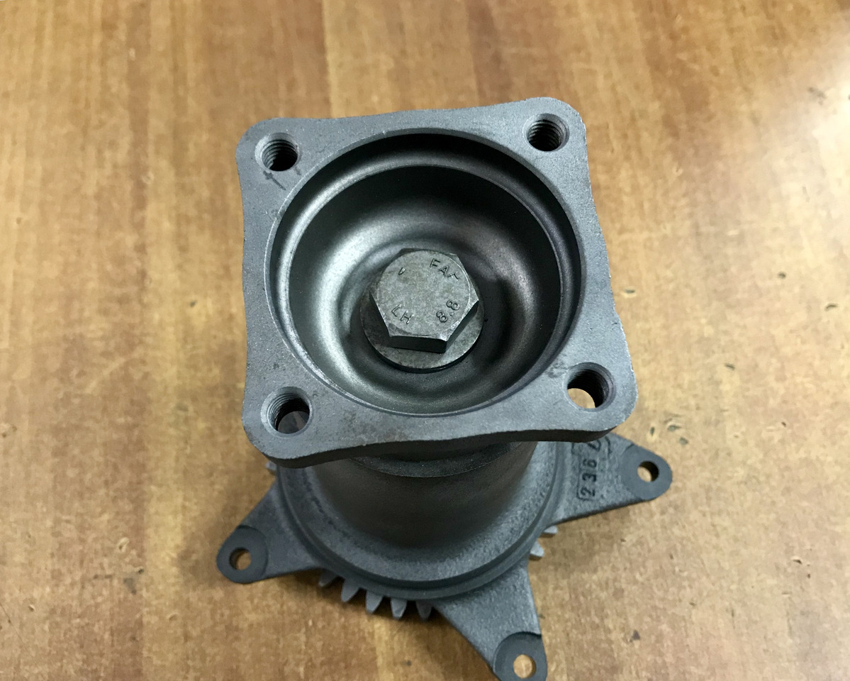 SUPPORTO PORTA VENTILATORE COMPLETO - MOTORI MAN D2066 / MAN D2676 - Sistemi i ftohjes për Kamioni: foto 1 SUPPORTO PORTA VENTILATORE COMPLETO - MOTORI MAN D2066 / MAN D2676 - Sistemi i ftohjes për Kamioni: foto 1