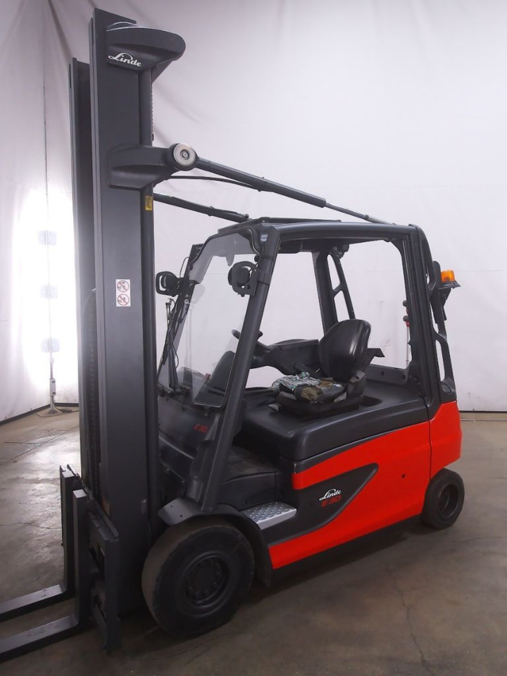 Linde E30L-01 - Pirun elektrik: foto 1 Linde E30L-01 - Pirun elektrik: foto 1
