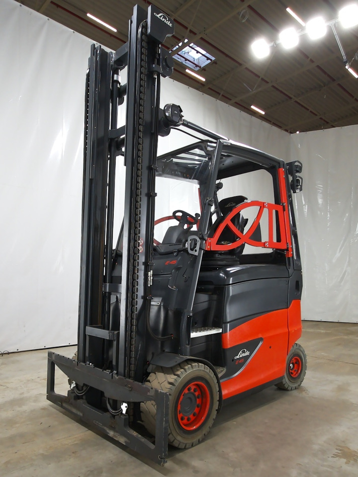 Linde E45HL-01/600 - Pirun seleksionues: foto 1 Linde E45HL-01/600 - Pirun seleksionues: foto 1