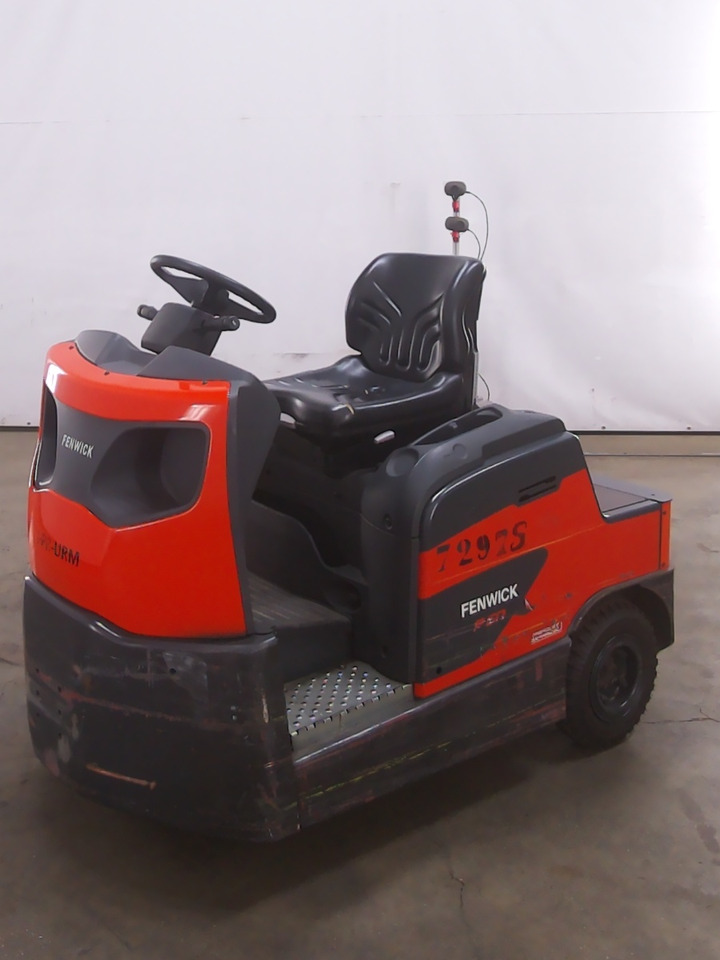 Linde P60 - Traktor rimorkimi: foto 1 Linde P60 - Traktor rimorkimi: foto 1
