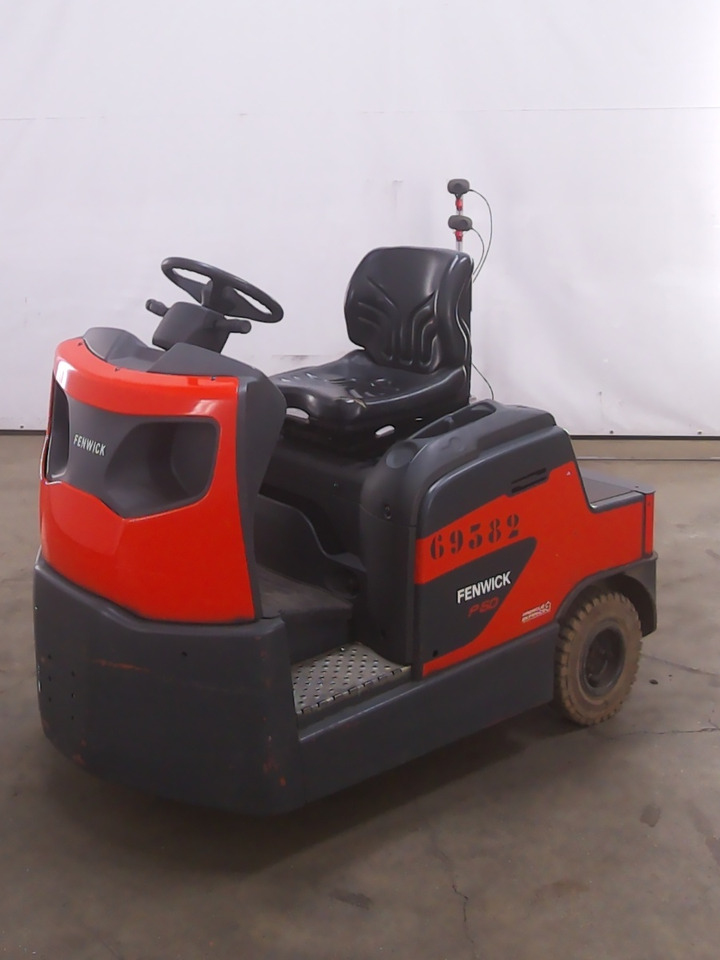 Linde P60 - Traktor rimorkimi: foto 1 Linde P60 - Traktor rimorkimi: foto 1