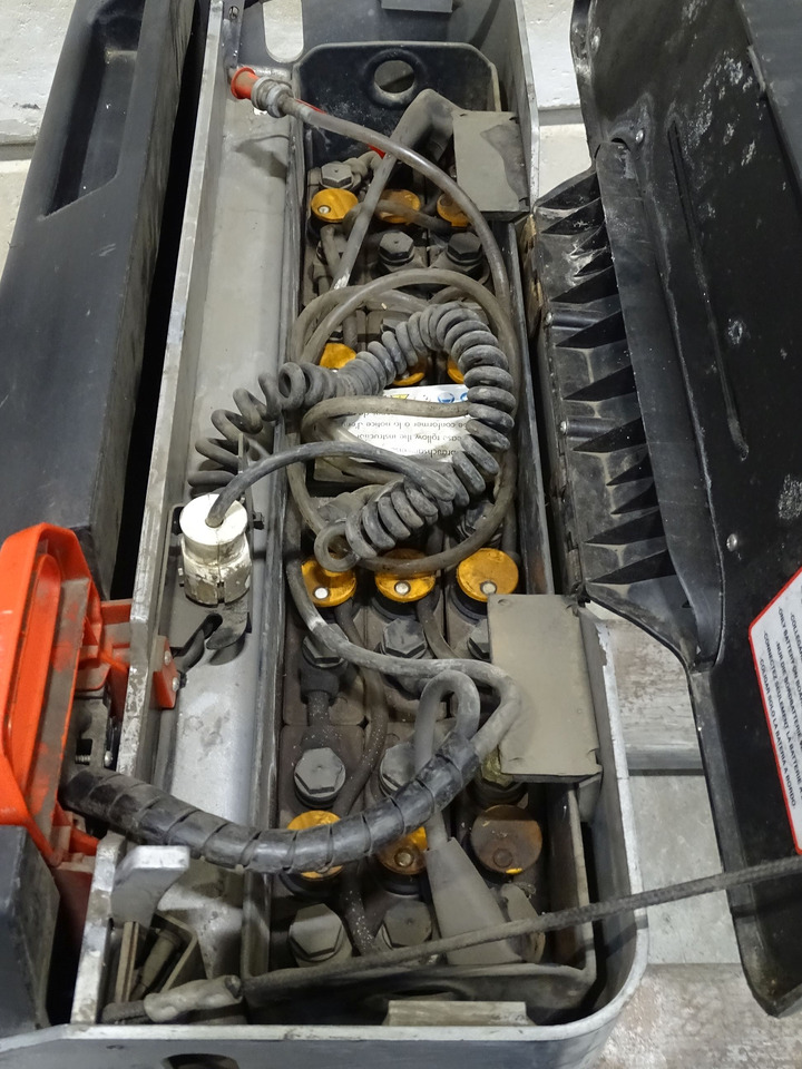 Still ECU16 - Pirun paletash: foto 4 Still ECU16 - Pirun paletash: foto 4