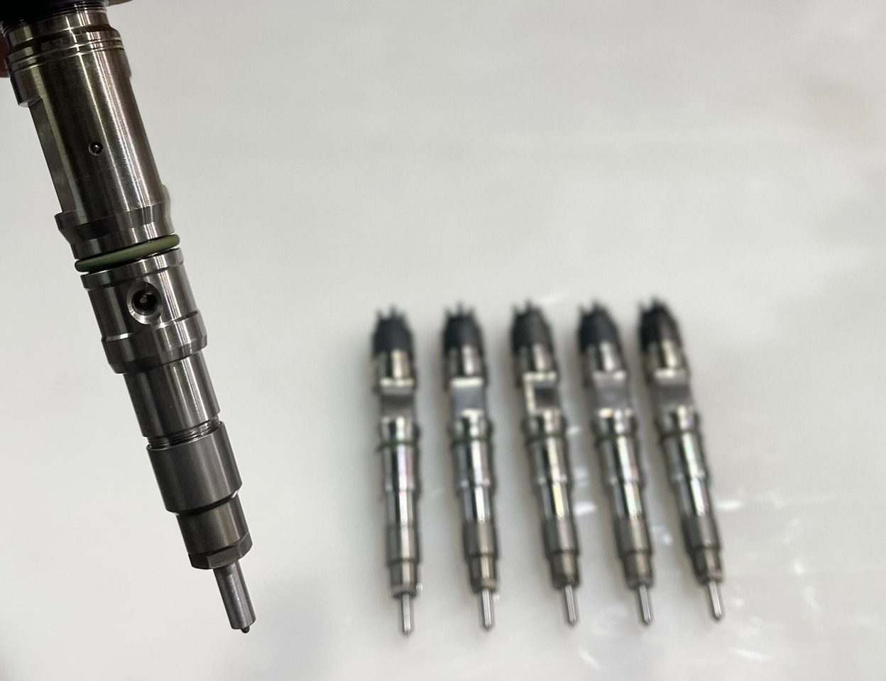 BOSCH 61800354 - Injektori: foto 4 BOSCH 61800354 - Injektori: foto 4