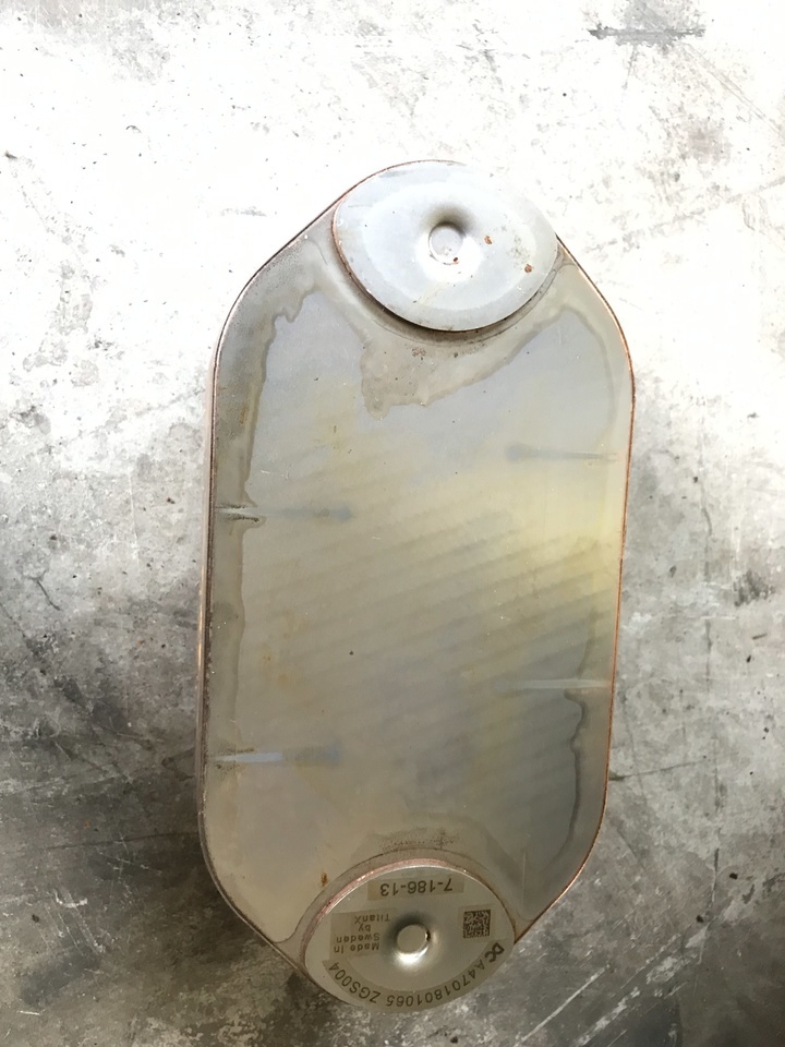 MERCEDES-BENZ Actros Euro 5, 6 - Radiatori për Kamioni: foto 1 MERCEDES-BENZ Actros Euro 5, 6 - Radiatori për Kamioni: foto 1