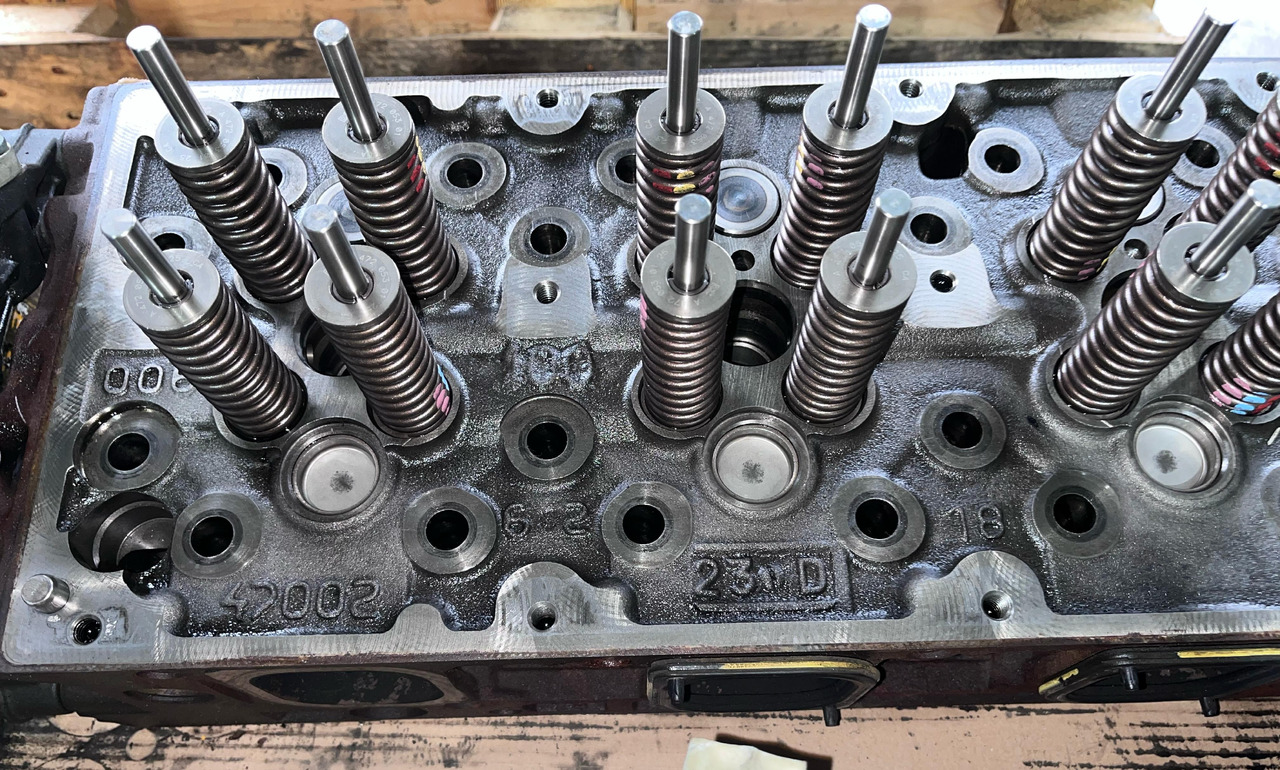 Mercedes Actros MP4 Euro 6 Cylinderhead OM470 - Motori dhe pjesë këmbimi për Kamioni: foto 5 Mercedes Actros MP4 Euro 6 Cylinderhead OM470 - Motori dhe pjesë këmbimi për Kamioni: foto 5