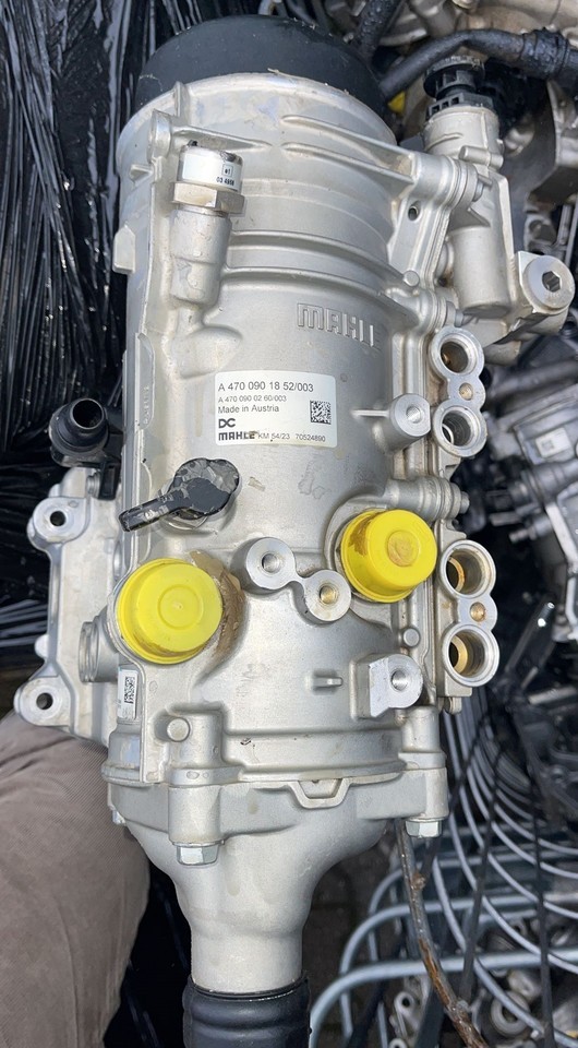 Mercedes Fuel Filter Housing Actros MP4 A4700905702 - Filtri i karburantit për Kamioni: foto 1 Mercedes Fuel Filter Housing Actros MP4 A4700905702 - Filtri i karburantit për Kamioni: foto 1