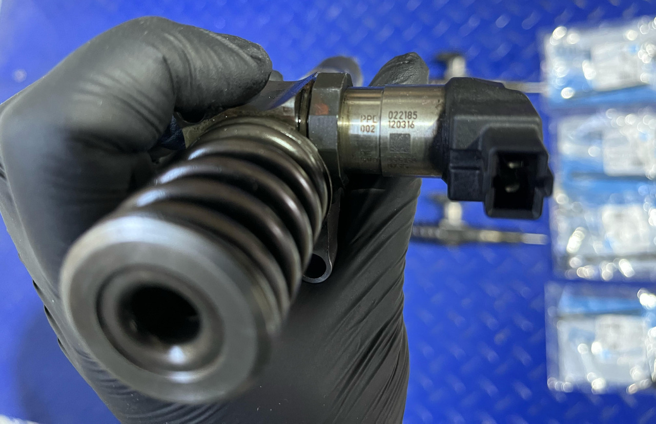 VW Injector VW Passat B6 - Injektori: foto 5 VW Injector VW Passat B6 - Injektori: foto 5
