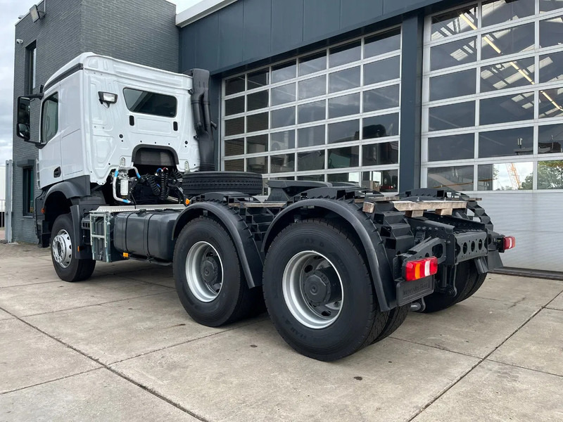 Mercedes-Benz Actros 3340 S 6x4 Tractor Head - Gjysmë-kamion: foto 3 Mercedes-Benz Actros 3340 S 6x4 Tractor Head - Gjysmë-kamion: foto 3