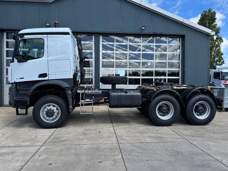 Mercedes-Benz Arocs 4058 AS 6x6 Tractor Head 180T Push Pull EURO-3 - Gjysmë-kamion: foto 1 Mercedes-Benz Arocs 4058 AS 6x6 Tractor Head 180T Push Pull EURO-3 - Gjysmë-kamion: foto 1