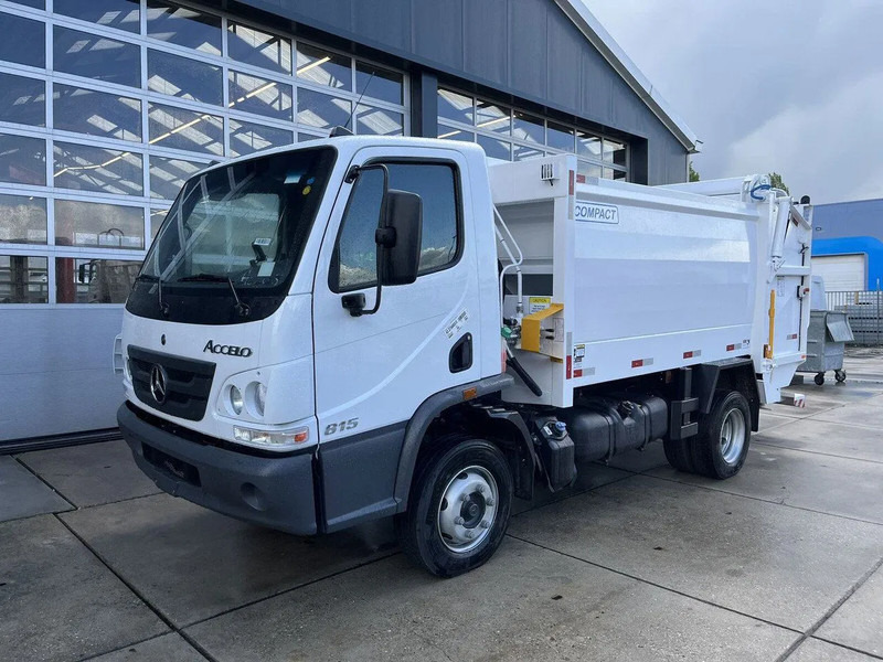 Mercedes-Benz Accelo 815 4x2 Garbage Compactor (2 units) Accelo 815 4x2 Garbage Compactor (2 units) - Kamion mbeturinash: foto 1 Mercedes-Benz Accelo 815 4x2 Garbage Compactor (2 units) Accelo 815 4x2 Garbage Compactor (2 units) - Kamion mbeturinash: foto 1