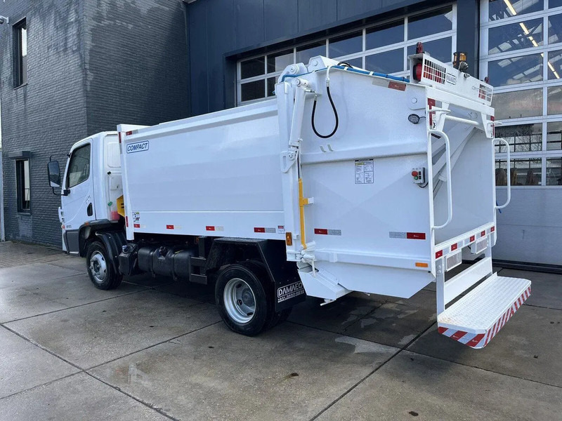 Mercedes-Benz Accelo 815 4x2 Garbage Compactor (2 units) Accelo 815 4x2 Garbage Compactor (2 units) - Kamion mbeturinash: foto 3 Mercedes-Benz Accelo 815 4x2 Garbage Compactor (2 units) Accelo 815 4x2 Garbage Compactor (2 units) - Kamion mbeturinash: foto 3