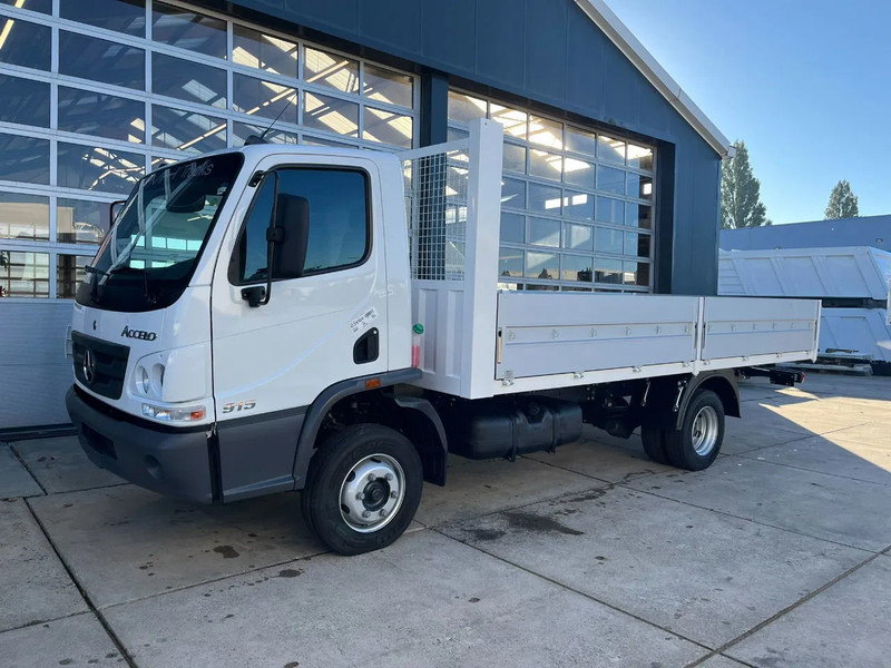 Mercedes-Benz Accelo 915 4x2 Flatbed with dropsides - Kamion me karroceri të hapur: foto 1 Mercedes-Benz Accelo 915 4x2 Flatbed with dropsides - Kamion me karroceri të hapur: foto 1