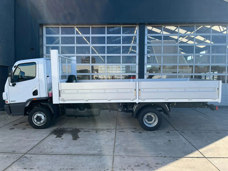 Mercedes-Benz Accelo 915 4x2 Flatbed with dropsides - Kamion me karroceri të hapur: foto 2 Mercedes-Benz Accelo 915 4x2 Flatbed with dropsides - Kamion me karroceri të hapur: foto 2