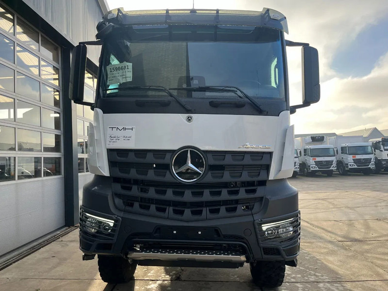 Mercedes-Benz Arocs 3340 A 6x6 Chassis cabin - Kamion kabinë-shasi: foto 4 Mercedes-Benz Arocs 3340 A 6x6 Chassis cabin - Kamion kabinë-shasi: foto 4