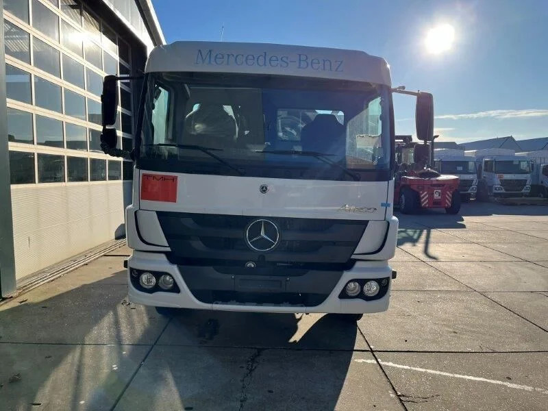 Mercedes-Benz Atego 1418 4x2 Fuel Tank Truck - Autobot: foto 4 Mercedes-Benz Atego 1418 4x2 Fuel Tank Truck - Autobot: foto 4