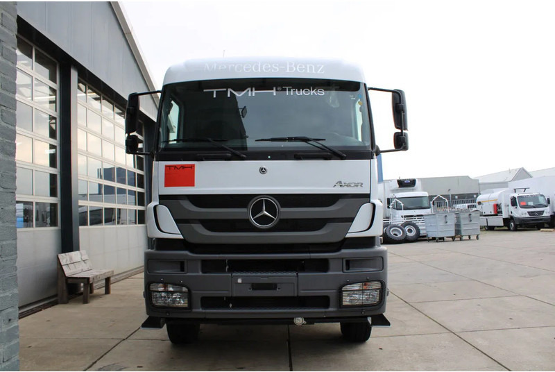 Mercedes-Benz Axor 3344 K 6x4 Tipper Truck - Kamion vetëshkarkues: foto 5 Mercedes-Benz Axor 3344 K 6x4 Tipper Truck - Kamion vetëshkarkues: foto 5