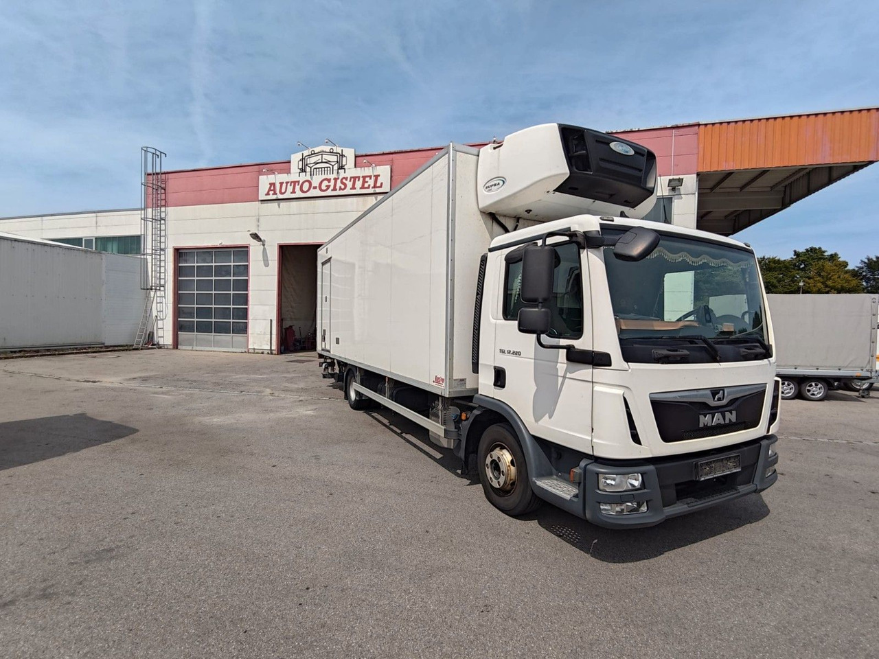 MAN TGL 12.220*Supra 1150*Bär LBW* Tiefkühler* - Kamion frigorifer: foto 1 MAN TGL 12.220*Supra 1150*Bär LBW* Tiefkühler* - Kamion frigorifer: foto 1