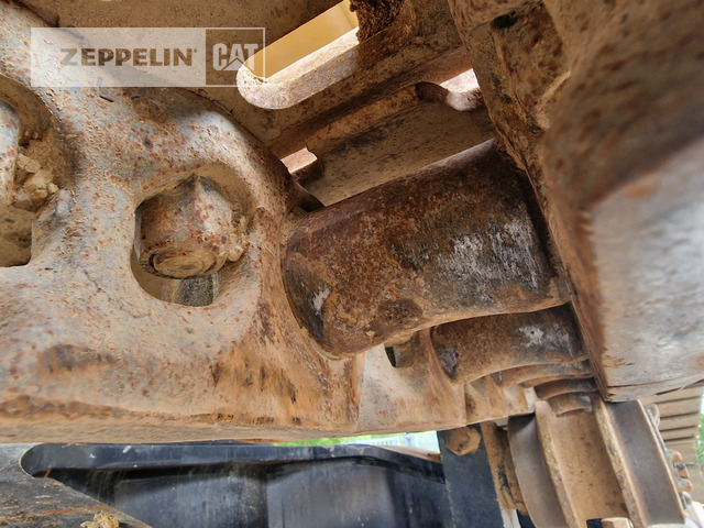 Ekskavator me zinxhirë Cat 352-07A: foto 18