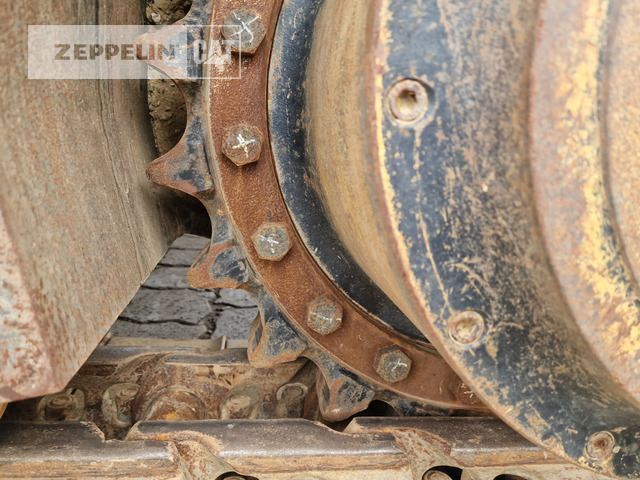 Ekskavator me zinxhirë Cat 352-07A: foto 14