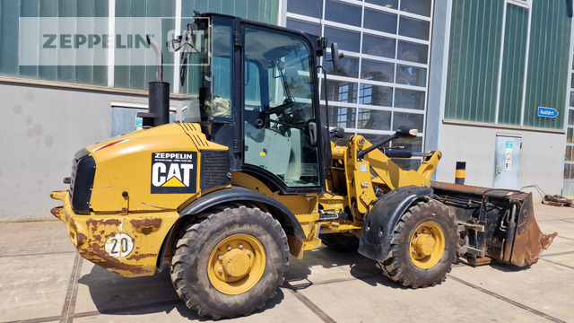 Cat 907H - Fadrom me goma: foto 4 Cat 907H - Fadrom me goma: foto 4