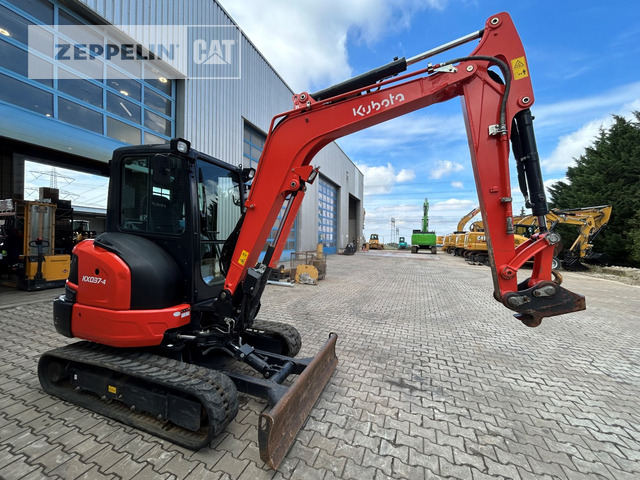 Kubota KX037-4 - Miniekskavator: foto 1 Kubota KX037-4 - Miniekskavator: foto 1