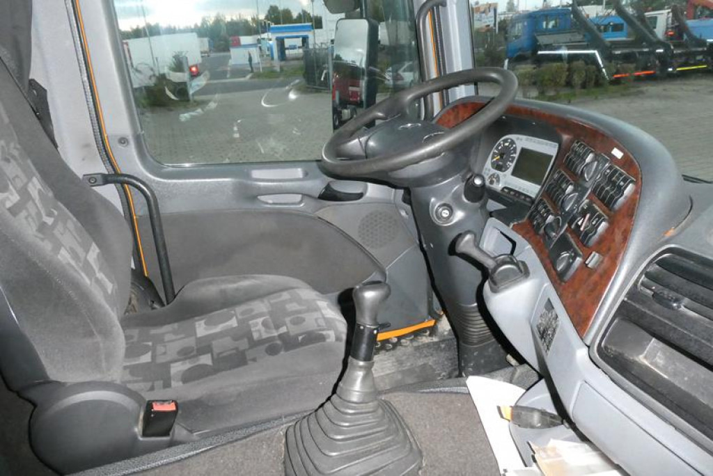 MERCEDES-BENZ Actros 4160 SLT 8x4 4 SZM TITAN -155to.-!! - Gjysmë-kamion: foto 5 MERCEDES-BENZ Actros 4160 SLT 8x4 4 SZM TITAN -155to.-!! - Gjysmë-kamion: foto 5