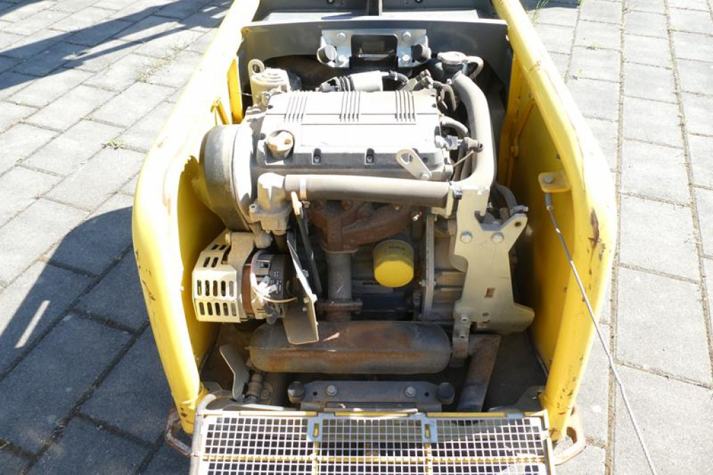 Wacker Neuson SE Rüttelplatte DPU 110rLem970 Baumaschine inkl. Fernbedienung - Pllakë vibratori: foto 2 Wacker Neuson SE Rüttelplatte DPU 110rLem970 Baumaschine inkl. Fernbedienung - Pllakë vibratori: foto 2