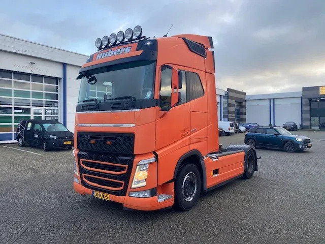 Volvo FH 500 globe euro 6 full spoilered, mot approval - Gjysmë-kamion: foto 1 Volvo FH 500 globe euro 6 full spoilered, mot approval - Gjysmë-kamion: foto 1