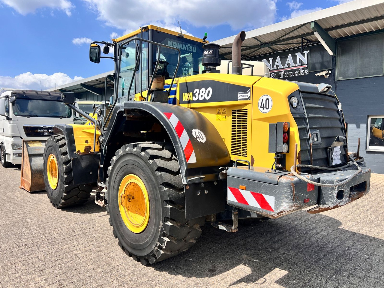 Komatsu WA 380-7 A Radlader Klima Waage nur 7.579h - Fadrom me goma: foto 4 Komatsu WA 380-7 A Radlader Klima Waage nur 7.579h - Fadrom me goma: foto 4