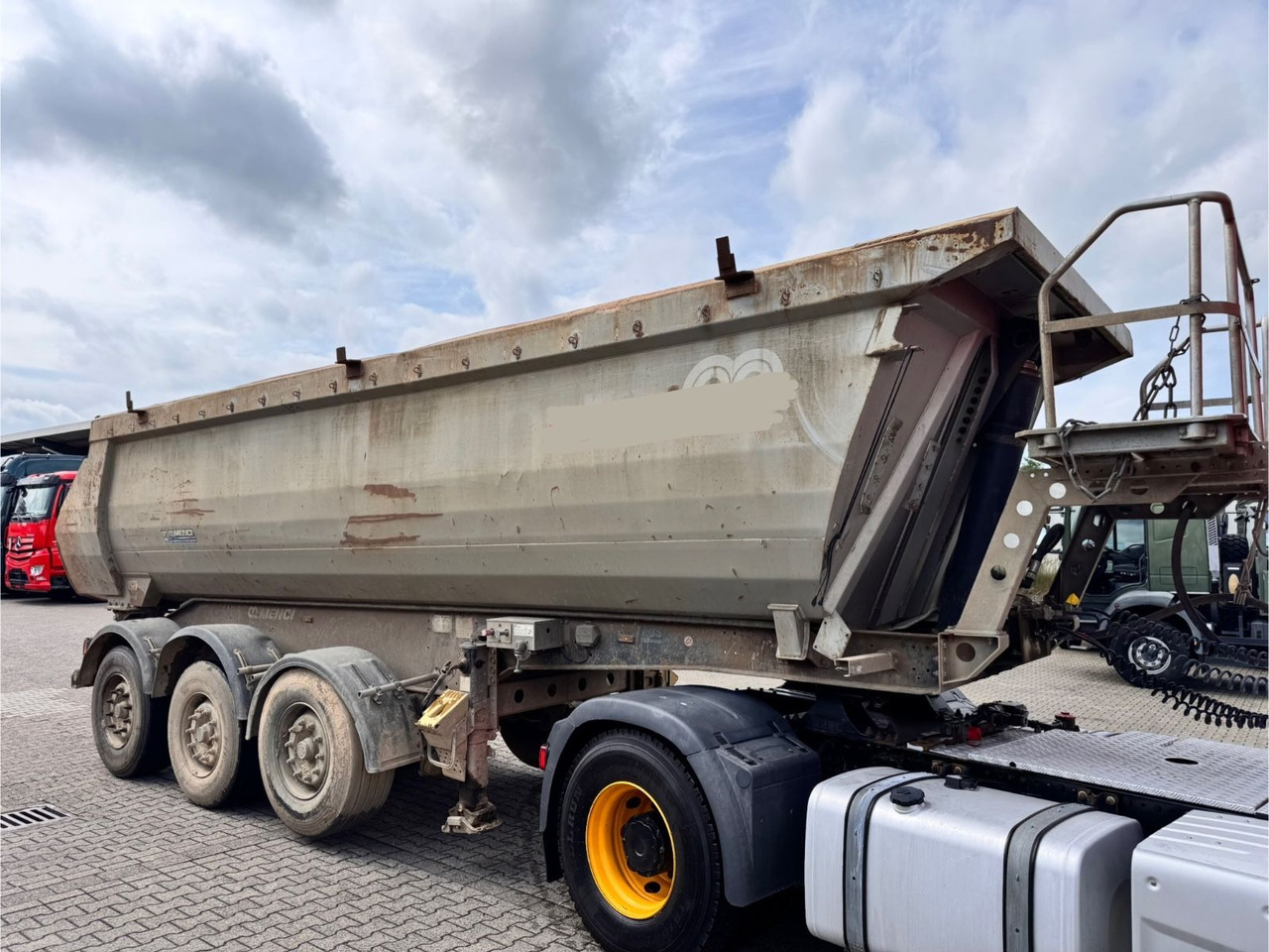 Menci SA700R Kipper Mulde 27m³ Lift Stahl Stück - Gjysmë rimorkio vetëshkarkuese: foto 2 Menci SA700R Kipper Mulde 27m³ Lift Stahl Stück - Gjysmë rimorkio vetëshkarkuese: foto 2