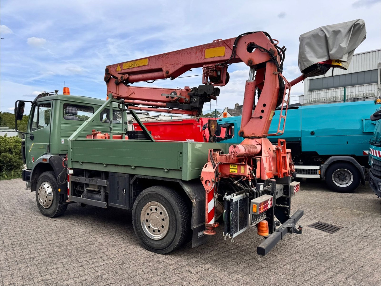 Mercedes-Benz 1417 AK Allrad Palfinger Montagekran 17,7m 64TKM - Kamion me vinç: foto 4 Mercedes-Benz 1417 AK Allrad Palfinger Montagekran 17,7m 64TKM - Kamion me vinç: foto 4